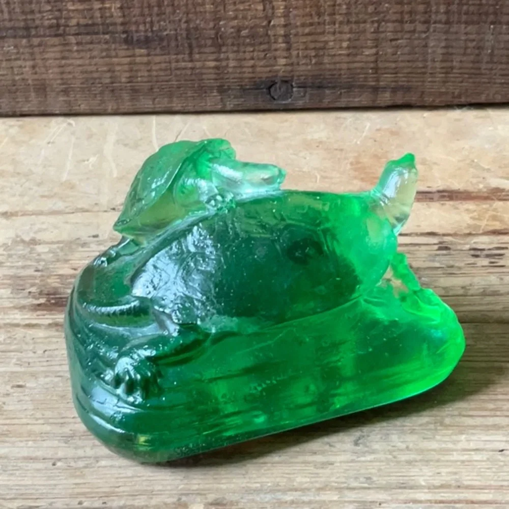 Robin Lehman glass art turtles - Picture 2 of 6